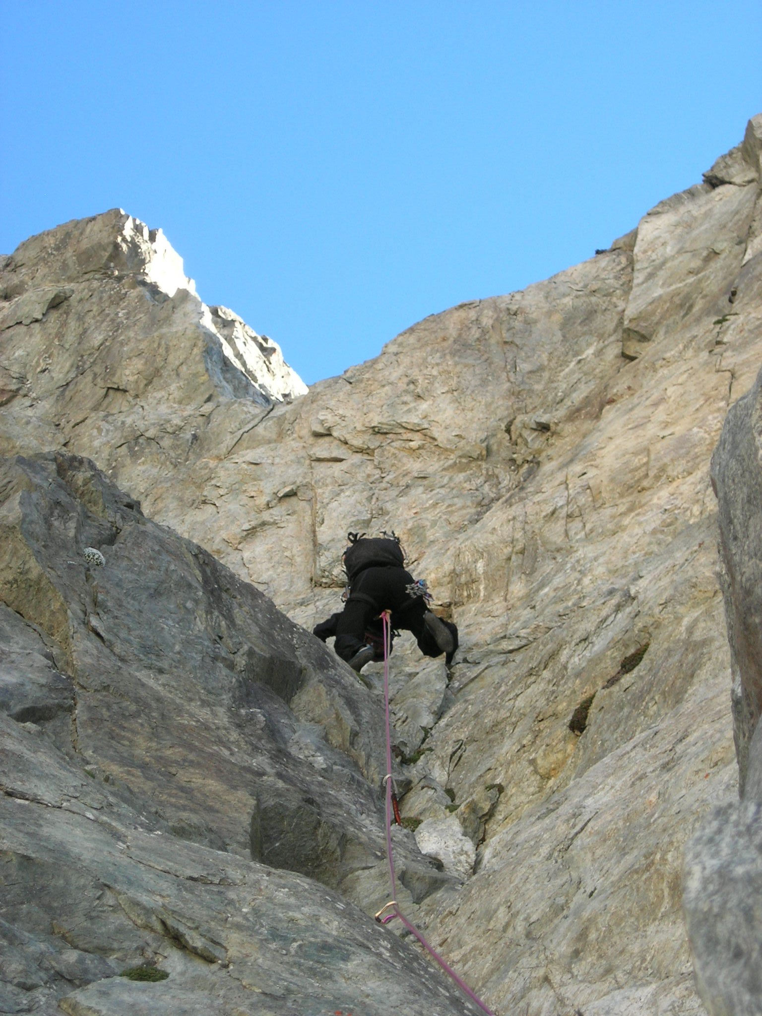 Dans le premier di�dre de la face sud de Barre Noire